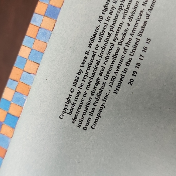 A chair for my mother a a caldecott honor book kids book - Picture 4 of 7